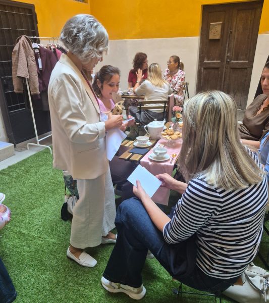 Il The delle signore: ci sono pomeriggi in cui non vieni semplicemente a fare shopping ❤️
