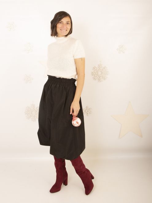 22. Un tocco di rosso nei tuoi look natalizi: certo che sì!